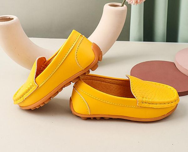 Erkekler Deri Ayakkabı Siyah Beyaz Okul Partisi Düğün Çocuklar İçin Formal Daireler Somunlar Slip-On Yumuşak Loafers Çocuk Mokasen 22-35