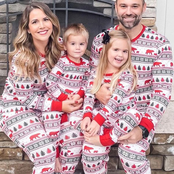 Familie Passende Outfits Weihnachten Pyjamas Cartoon Elch Baum Schneeflocke Gedruckt Eltern Kind Nachtwäsche Zwei stück Sets 231129