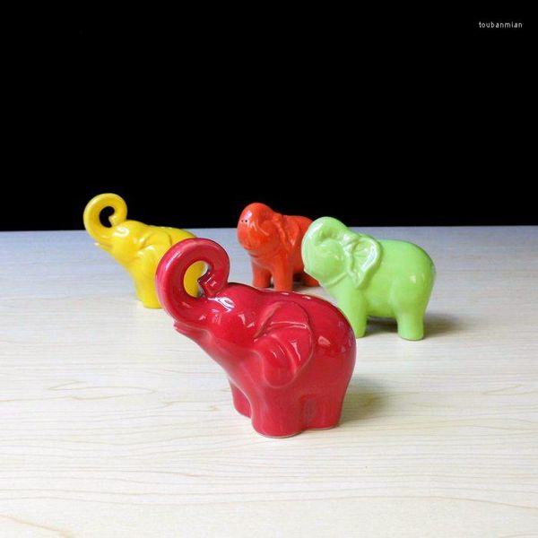 Bottiglie di stoccaggio Simpatico elefante Bottiglia di pepe in ceramica Vaso di condimento per sale Vaso creativo per la cucina domestica Vasi di vetro e coperchio Regalo divertente Caramella