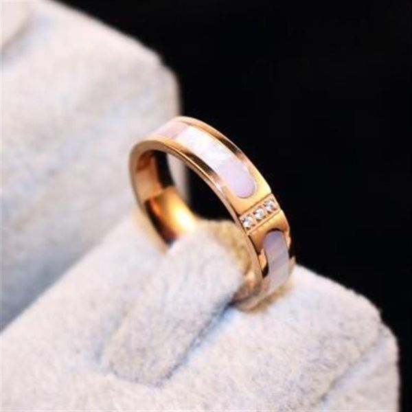 Novo designer concha anel coreano moda rosa banhado a ouro dedo cristal encantos anel de aço titânio para mulheres fantasia jóias b3196