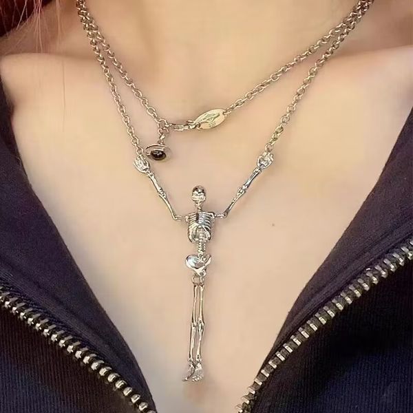 Stilista Collana pendente punk Viviane-VVestwood Trace Chain Collana lunga scheletro Gioielli celebrità Scelta di articolazioni mobili Scheletro con confezione regalo