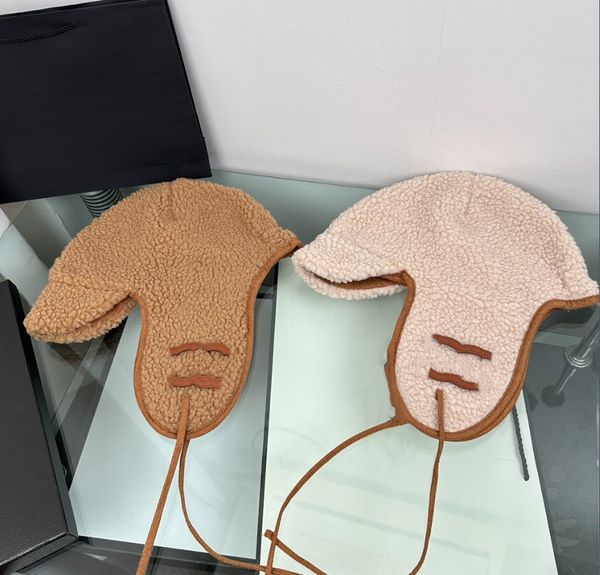 Cappello paraorecchie in lana di agnello alla moda Berretto con visiera stringato per donna Inverno Nuovo stile coreano Protezione calda dal freddo alla moda