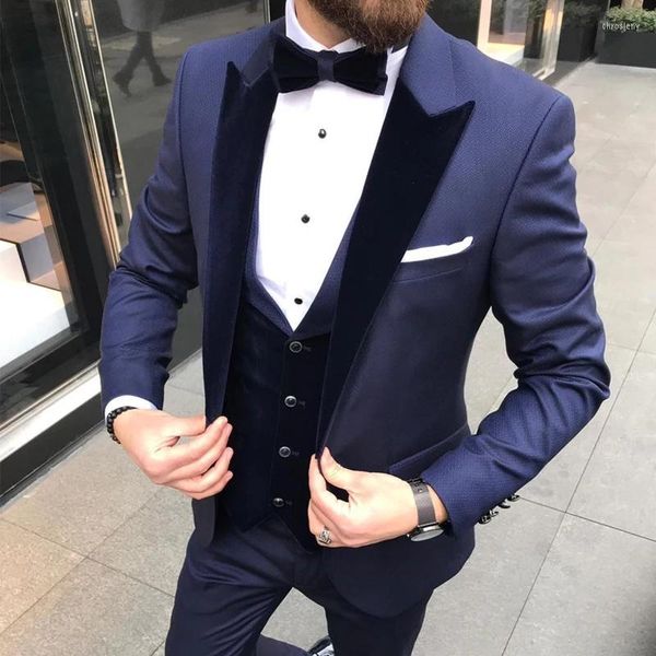 Abiti da uomo Fashion Blue Men 3 pezzi Gilet nero Costume Homme Business Sposi Smoking da sposa Terno Masculino Slim Fit Prom Blazer
