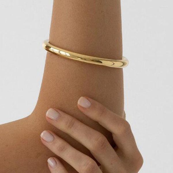 Pulseira de pulseiras de ouro liso de ouro para mulheres em aço inoxidável minimalista à prova d'água jóias não manchas de alta qualidade