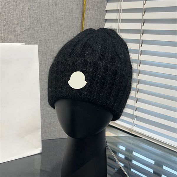 Berretto di design Berretti con teschio Cappelli lavorati a maglia di marca di lusso Cappello caldo invernale popolare per uomo e donna Berretto in maglia con stampa classica di marca di alta qualità