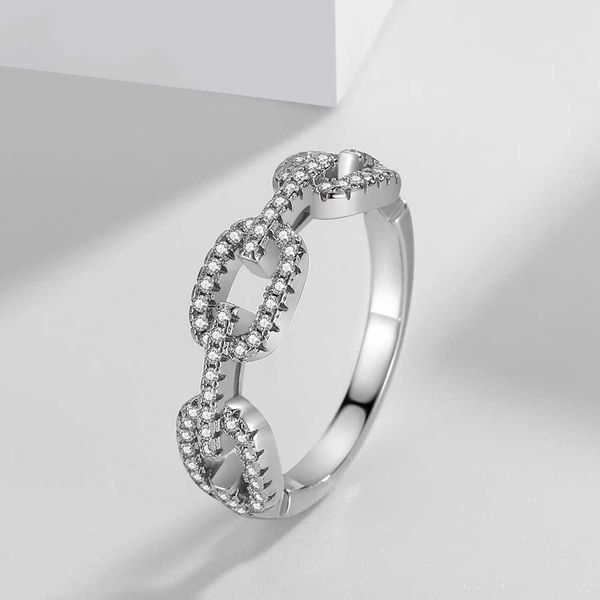 Anelli a fascia Stile designer Jz450 abbinato a una catena di gioielli personalizzata Anello da donna con catena in rame bianco con zirconi e diamanti