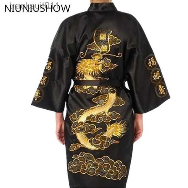 Robes pour hommes Expédition Noir Chinois Hommes Satin Soie Broderie Robe Kimono Robe De Bain Dragon Taille S M L XL XXL XXXL S0011 L231130