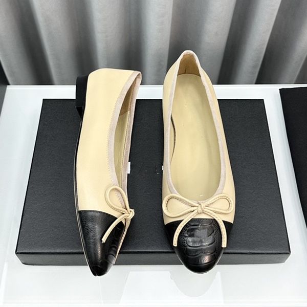 Novos sapatos de grife Marca de Luxo Preto Ballet Flats Sapatos Mulheres Primavera Acolchoado Couro Genuíno Deslizamento em Bailarina Senhoras Vestido Sapatos com caixa 35-41