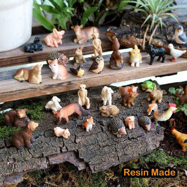 Oggetti decorativi Statuine Resina Animali in miniatura Giardino fatato Mini Foresta Animali da fattoria Realistico Micro piccolo scoiattolo Pollo Coniglietto Set 230428