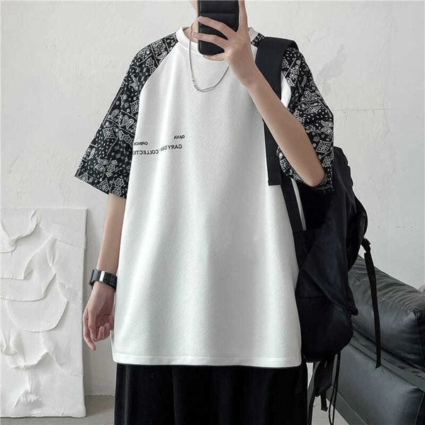 Camisetas masculinas de estilo japonês tshirts confortáveis ​​camiseta solta de impressão de moda harajuku para homens de verão com painéis curtos camiseta de manga curta Y2302