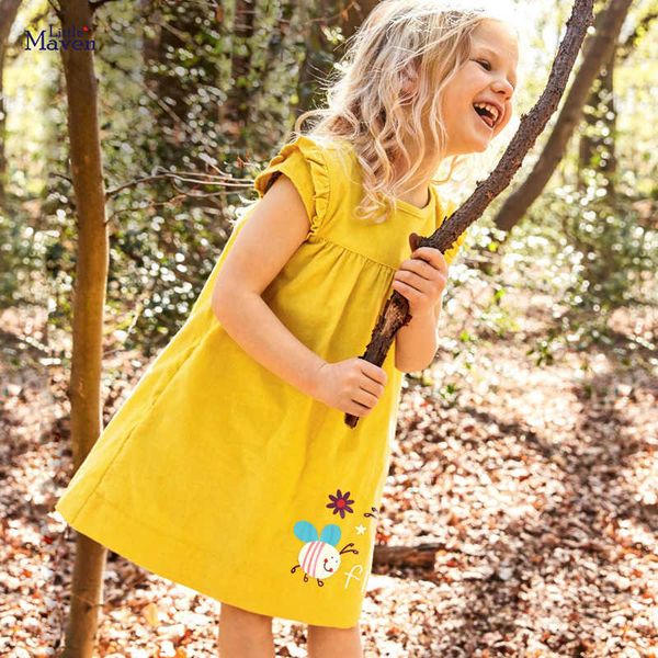 Menina es Maven Pretty Summer Summer Ano Novo 2022 Meninas de mangas curtas Vestido de flores com abelhas adoráveis ​​para crianças2-7year 0131