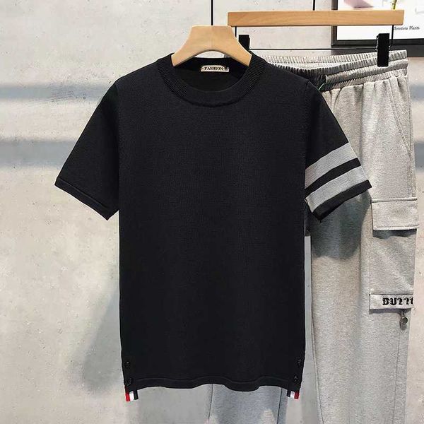 T-shirt da uomo Harajuku giapponesi Moda uomo Magliette T-shirt casual nere per uomo Estate sottile sportiva manica corta Leggera e confortevole Y2302