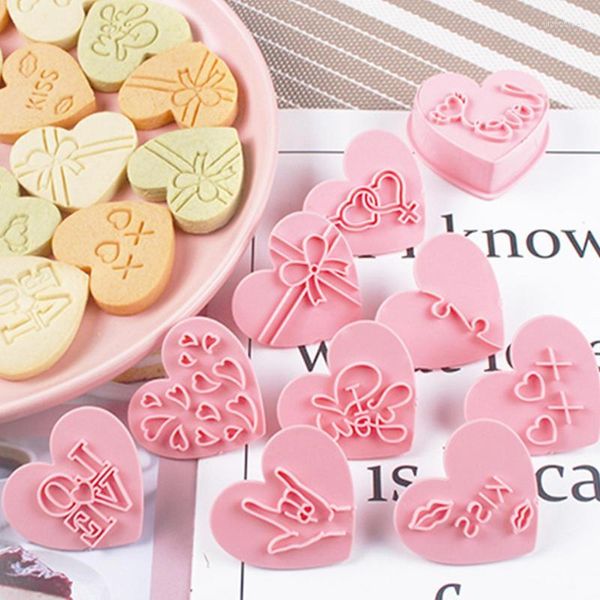 Moldes de panificação 10pcs/caixa amor forma de biscoito conjunto de biscoitos do dia dos namorados presentes em forma de coração em forma de coração biscoit fondant com estampado de estampado acessórios de cozinha