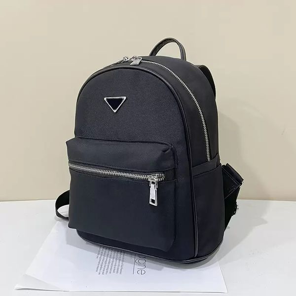 Nylon Xiaoxiangfeng Rucksack Neueste Designer-Rucksack für Damenrucksäcke Leinwand Kleine Größe Frauen Druck Rucksack Tasche