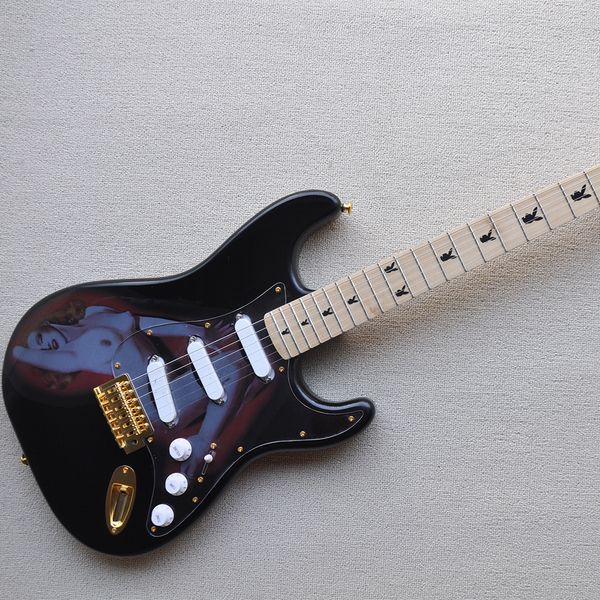 6 cordas guitarra elétrica preta com padrões de bordo de beleza picapes SSS personalizáveis