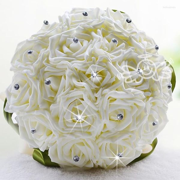 Fiori decorativi Bouquet da sposa bianco Petali di rosa artificiali Materiale espanso Mani che tengono bouquet da sposa 2023