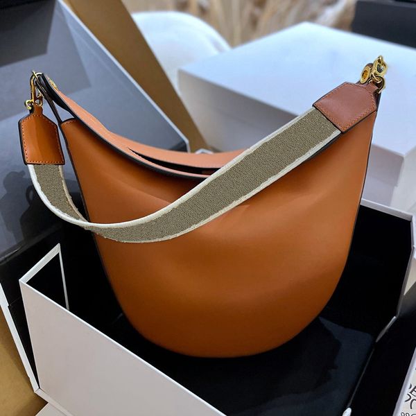 Кожаная женская дизайнерская сумка Amazon Amazon 2023 Loewbags Сумки на плечах моды.