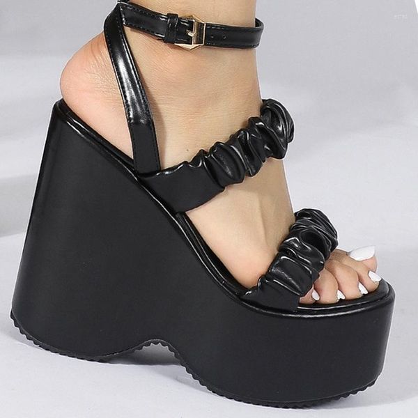 Sandals Women Black Wedge 2023 Moda de verão Torno