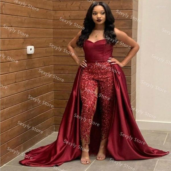 Partykleider Burgund Prom Jumpsuit für schwarze Mädchen 2023 Eleganter Pailletten-Hosenanzug Afrikanisches formelles Abendkleid mit Überrock-Schleppe