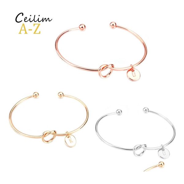 Bracciale rigido 26 lettere in oro rosa Sier Bracciale con nodo d'amore Ragazza Will You Be My Damigella d'onore Gioielli Personalità Catena con pendente rotondo Drop Deliv Otrk9