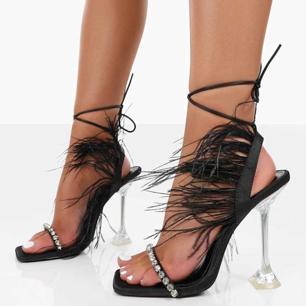 Scarpe eleganti 2022 New Summer French Hairy Tacchi alti Stiletto Sexy Capelli di struzzo Una parola Cintura con fibbia Sandali da donna di grandi dimensioni G230130