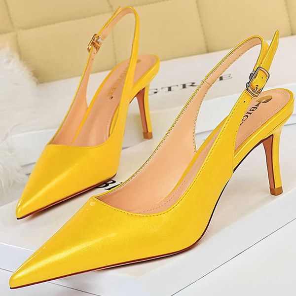 Vestido Sapatos 2023 Mulheres elegantes de verão Glitter Rosa Salto de salto amarelo Sandálias Slingback