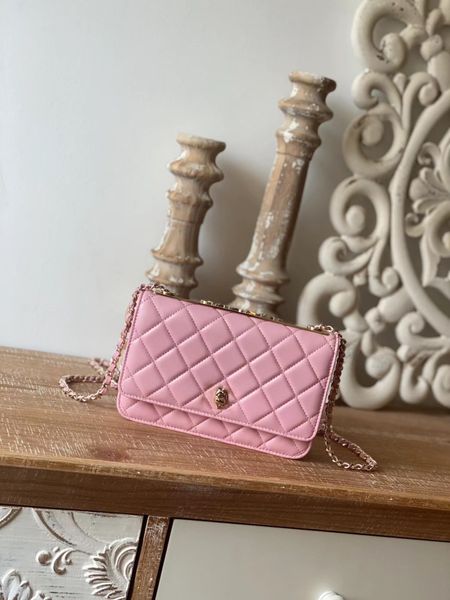 Сумка моды Crossbody Bag четырехцветная дополнительная атмосферная атмосфера портативная вечеринка с двойным употреблением большие возможности