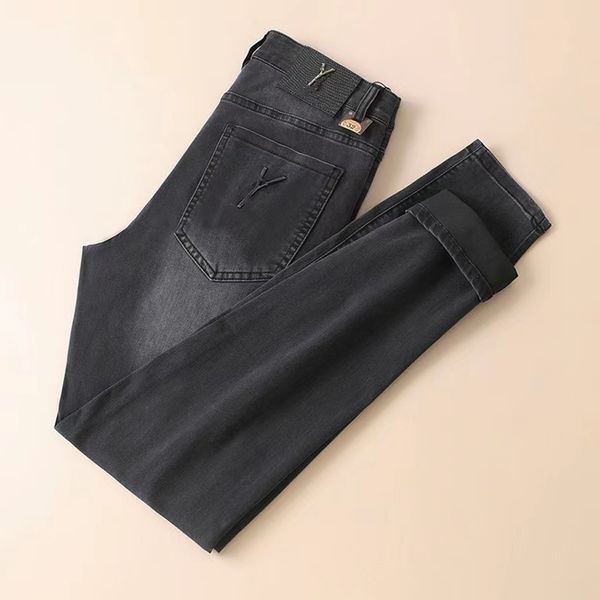 Moda jeans clássico estilo masculino estampado com furos estampado fino e elástico estampado pés pequenos denim