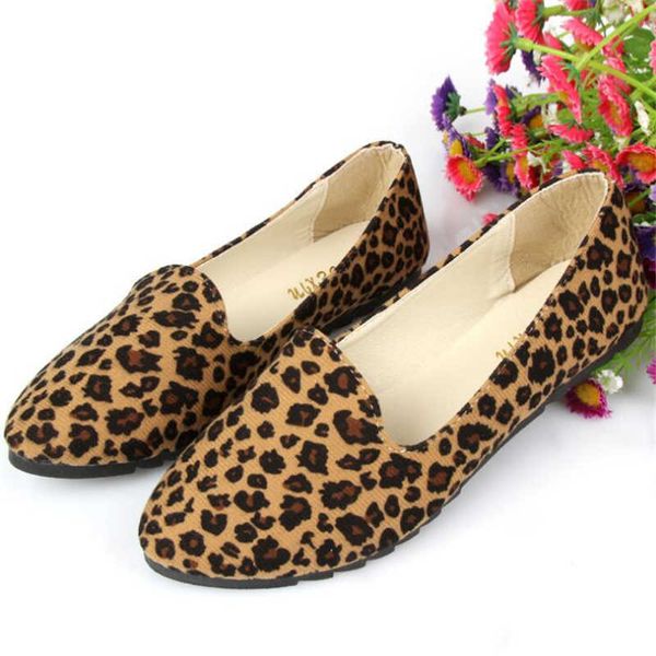 Vestido tênis feminino de leopardo sapatos de apartamento de apartamentos mola sênis feminino Autumn Moda casual sapatos únicos bailarina ladras escorregar no mocassim g230130