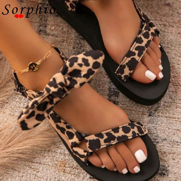 Sandalen 2023 Sommer Bowknot Beach Schuhe Frau Süßes Krawatte Design Mode Casual Women Flat Leopard Open Toe Platform Sport Sport