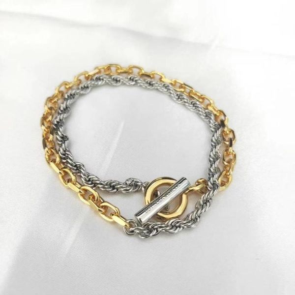 LINK BRACELES DE OURO GOLD E BRANCO TWISTADO DOIS MULHERES DE PARTILHA ACESSÓRIOS DE PARTILHAÇÃO DO SUMPLAR METAL METAL MANTAGEM MAIS DE CATACIA DE CATACIAL JOIXAS MULHERES DE MULHER