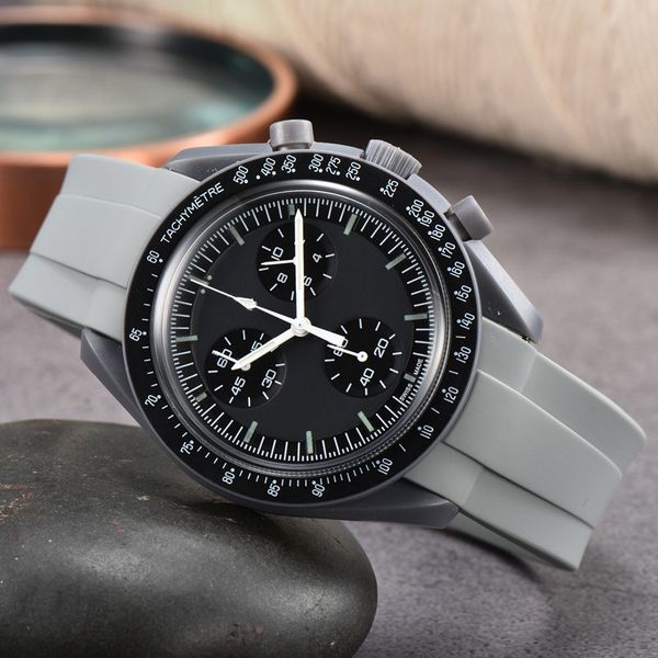 Planet Moon Mens tam fonksiyonu izler Quarz Chronograph Miscury 42mm lüks saat Silikon Kayışı Sınırlı Edition Master Hollwatches