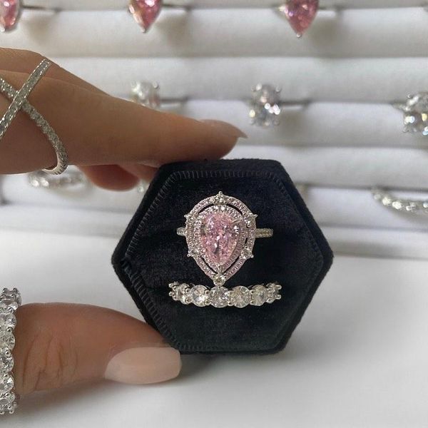 Küme halkaları moda Avrupa mücevher kıvılcım bling doğum taşı büyük pembe su damlası gözyaşı elmas düğün engagment band için womencluster için