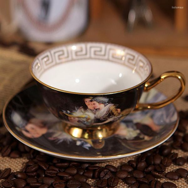 Coppe Saucers Bone China Coffee Cup e Saucer Set Europa Advanced Royal Classical Afternoon Tea Ceramica espresso per la casa Drinkware per feste