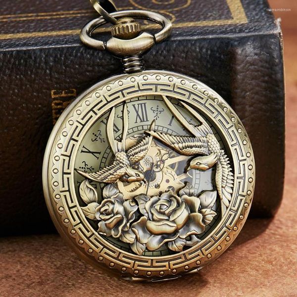 Orologi da tasca Retro Hollow Bronzo Uccello Fiore Scultura Orologio meccanico Scheletro unico Simbolo fortunato Catena Fob