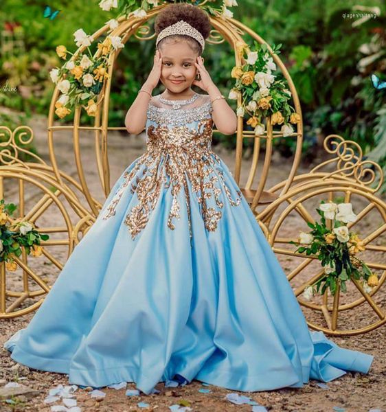 Mädchenkleider Himmelblaues Satin Langes Festzugskleid für Kinder mit silbernen Kristallperlen Prinzessin Kinder tragen Blumen zum Geburtstag