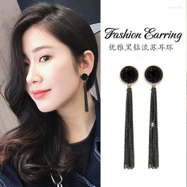 Brincos de garanhão porra de moda porcelana outono 2023 pingente de inverno Mulheres personalidade Black Diamond Rivet Tassel EarringsStud Odet22