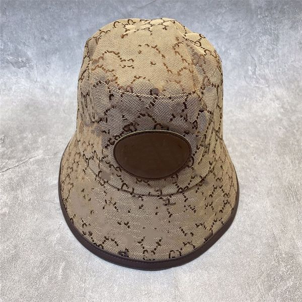 2023 Nuovo modello Designer Cappelli a secchiello Lettere di lusso Berretto da baseball Coppia di moda Cappelli a punta Cappelli da sole unisex Cappellini regolabili Ricamo Snapbacks