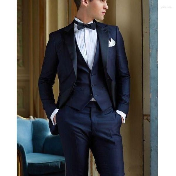 Ternos masculinos Alfaiate Feito marinho azul italiano Tuxedos de casamento para homem Slim Fit Groom Wear 3 peças Conjunto de blazer (gravata de calças de colete)