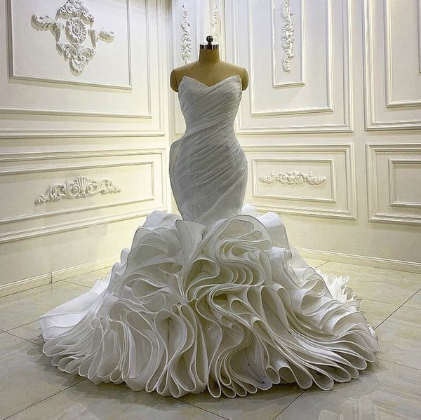 Arabisch Dubai Hochzeitskleid trägerlosen Rüschen Meerjungfrau Brautkleid Blumenstrauß lange Spitze Up Vestidos De Novia nach Maß Robe De Mariage