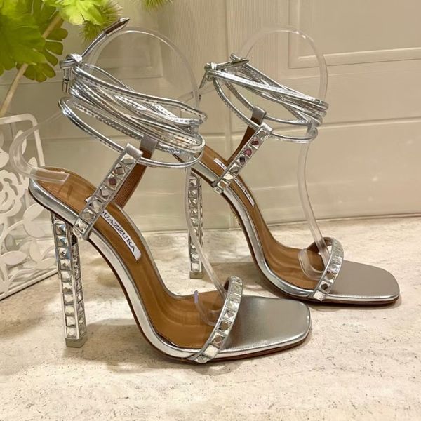 Moda joias de cristal sandálias com tira no tornozelo salto alto estilete sapatos femininos de salto alto sapatos de festa noite sapatos de dedo aberto espelho de couro de bezerro designer de luxo fato11.5cm
