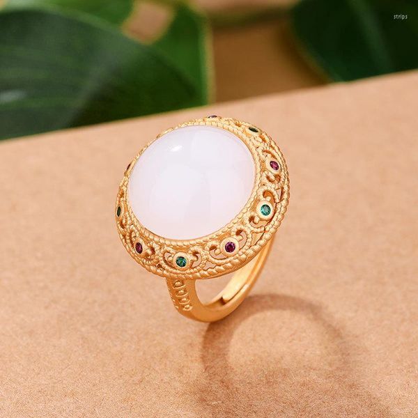 Rings de cluster Antigo artesanato de ouro embutido natural Hetian Hetian Jade abrindo Round Crystal OpenWork in for Women Classic Jewelry