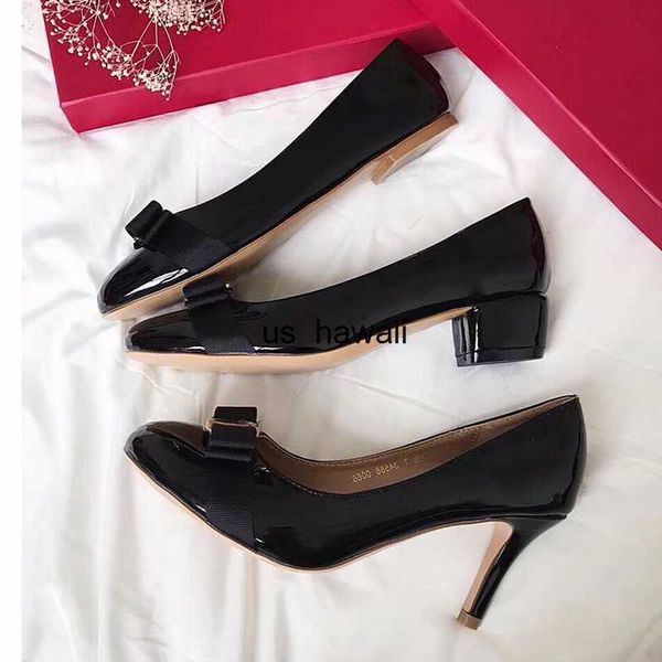Elbise Ayakkabı Metal Toka Patent Deri Bowknot Düz Kadın Ayakkabı Balerin Yürüyen Kırmızı Yüksek Topuklu Kanat Düğün Ayakkabı Pompaları Siyah T230208