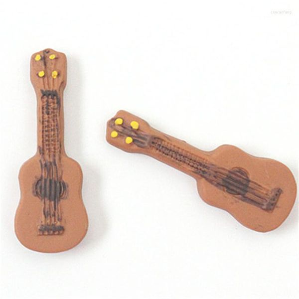 Figurine decorative Stile creativo Forma di chitarra Cabochon in resina piatta Accessori giocattolo per casa delle bambole