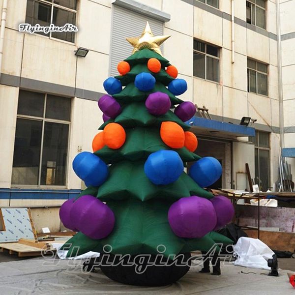 Albero gonfiabile all'aperto delle decorazioni di Natale modello di albero di Natale soffiato ad aria enorme di altezza di 5 m con gli ornamenti per la decorazione della casa