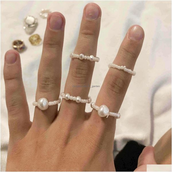 Anelli a grappolo Creativo retrò semplice riso bianco Perla Perlina Anello elastico all'ingrosso Set da 5 pezzi per donna Drop Delivery 202 Dhs9W