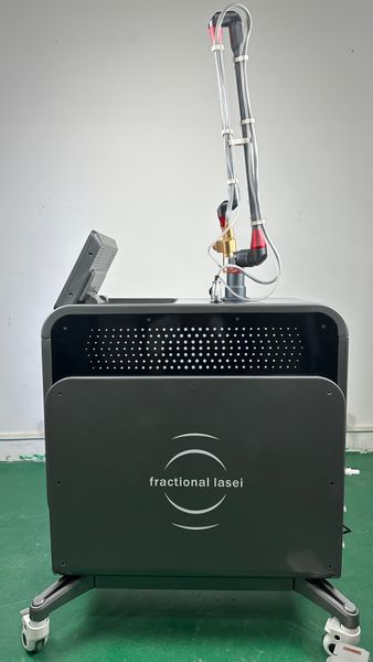 Máquina de laser fracionária de CO2 protegida iluminam o olho de péfocos da pele de pás de qualidade de qualidade de face fracionária de CO2 FACE