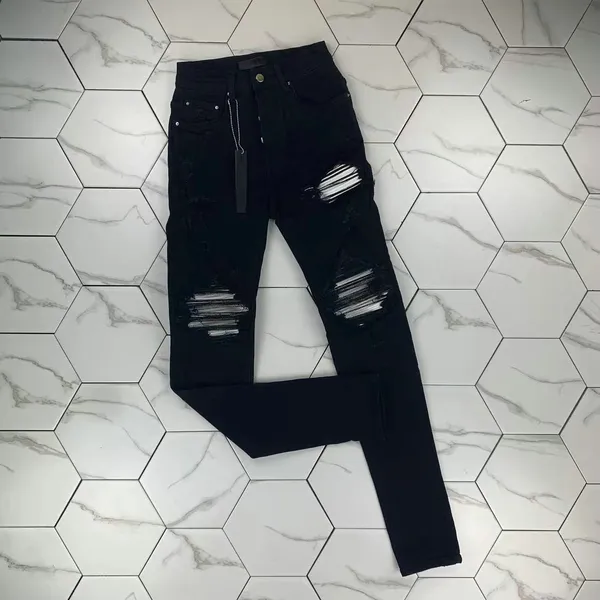 Calça de jeans masculino de jeans de designer branco angustiado calças de couro com orifícios letras rasgadas joelho esfarrapado rasgado para homem tamanho magro da perna reta