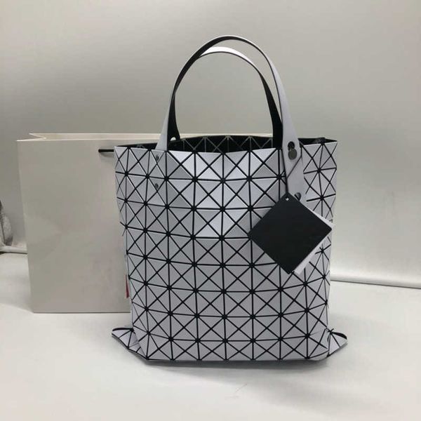 Diamond Lattice Tote Bag Bolsas de ombro Bolsa de designer feminino Bolsa de compras de grande capacidade Bola de luxuris fosco de luxuris