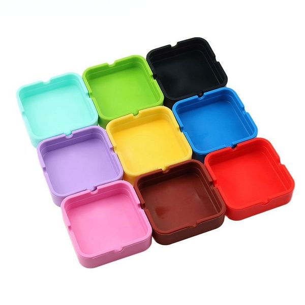 Mondo del silicone Posacenere in silicone Posacenere portatile in gomma resistente alle alte temperature Posacenere dal design quadrato Eco-Friendly Commercio all'ingrosso morbido